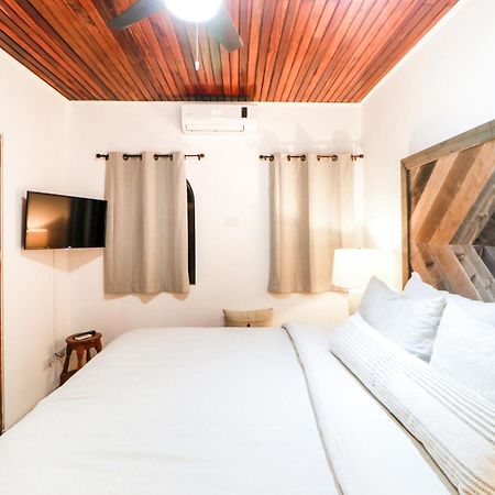 Flamingo Marina Resort Pacific North Coast Kamer foto